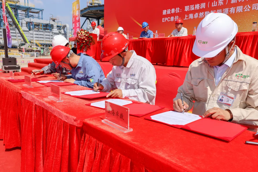 尊龙凯时人生就博股份总承包联泓格润24万吨/年聚醚多元醇项目圆满中交